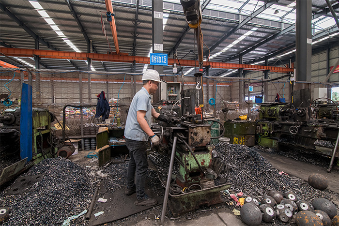 攀枝花网架配件-螺栓球加工车间